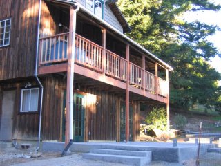 Redwood Railing and Supports Replacement